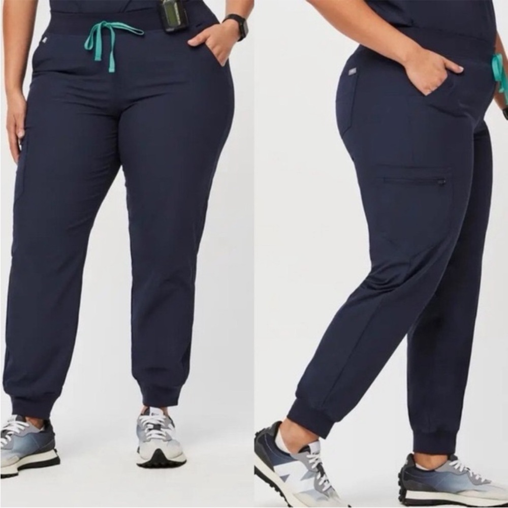 FIGS Black Jogger Nurse Scrubs, Functional Drawstring, Women’s Sz M